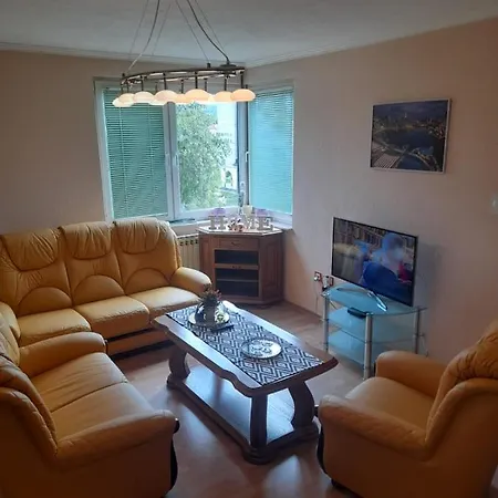 Apartman Ajla *