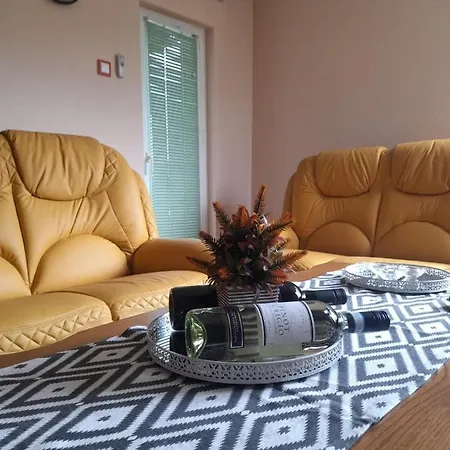 Ajla Apartman